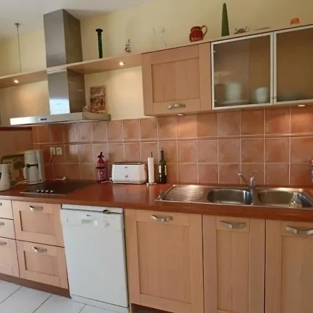 Apartment Sete, 3 Pieces, 4 Personnes - Fr-1-472a-8 *
